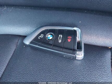 3MW5R7J01L8B09240 2020 BMW