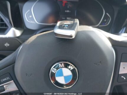 3MW5R7J04N8C70779 2022 BMW