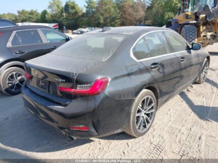 3MW5R7J04N8C70779 2022 BMW