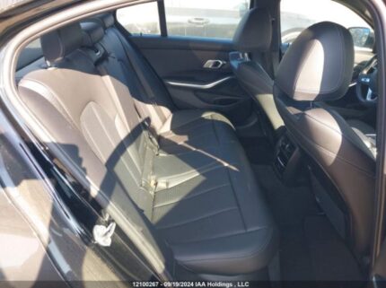 3MW5R7J04N8C70779 2022 BMW