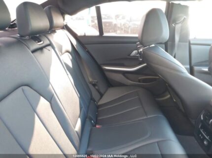 3MW5R7J06L8B08889 2020 BMW