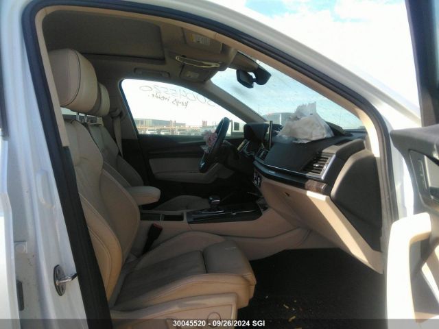 WA1EAAFY3M2137427 2021 AUDI