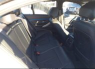 WBA8B7C51JA573057 2018 BMW