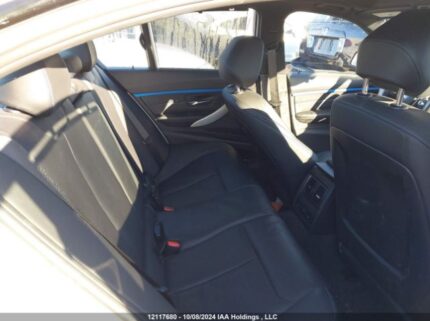 WBA8B7C51JA573057 2018 BMW