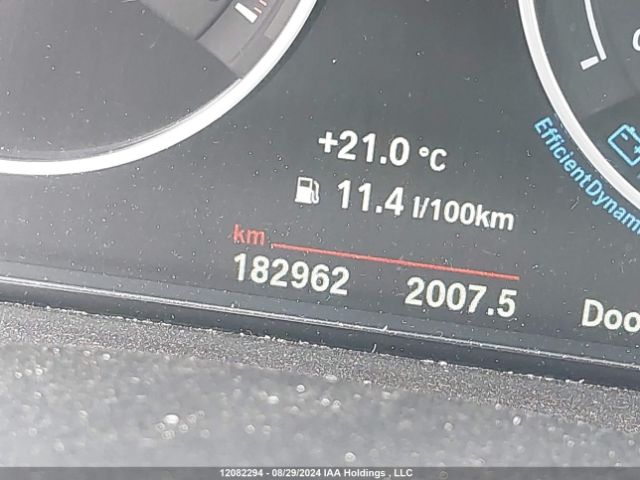 WBA8D9C58JA012988 2018 BMW