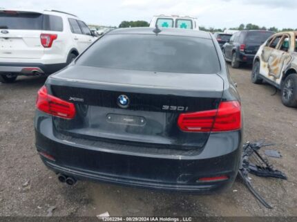 WBA8D9C58JA012988 2018 BMW