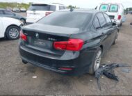 WBA8D9C58JA012988 2018 BMW