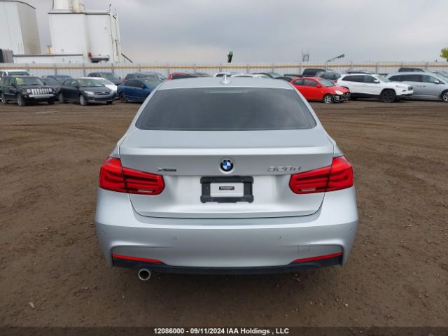 WBA8F1C55JK898533 2018 BMW