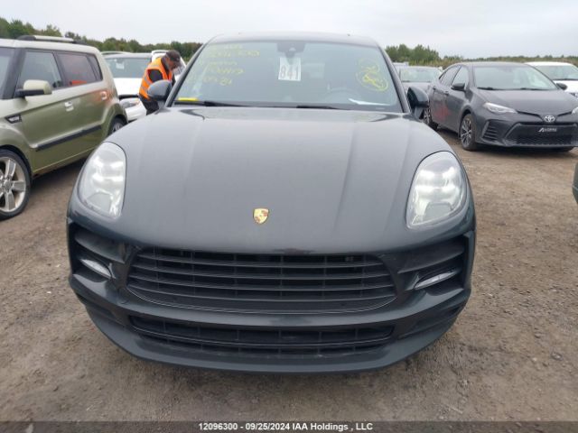 WP1AA2A51KLB06917 2019 PORSCHE