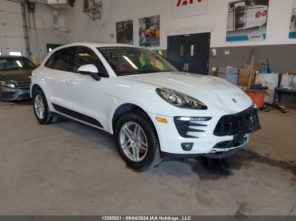 WP1AA2A54JLB11416 2018 PORSCHE