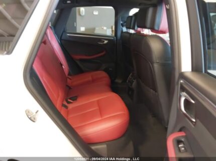 WP1AA2A54JLB11416 2018 PORSCHE