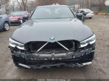 3MW5R7J03M8b98066 2021 BMW