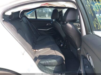 3MW5R7J03N8C40317 2022 BMW