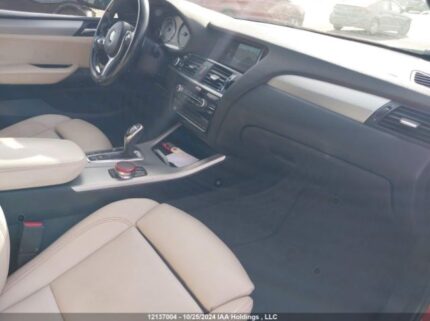 5UXXW3C58H0t77868 2017 BMW