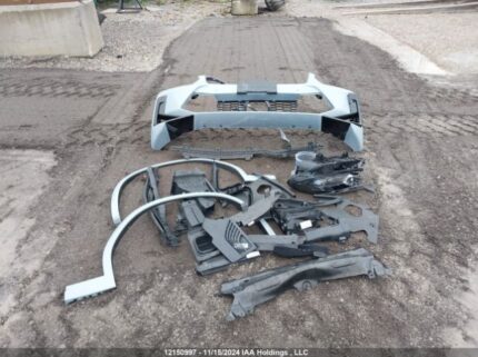 5YM13EC07R9v22242 2024 BMW