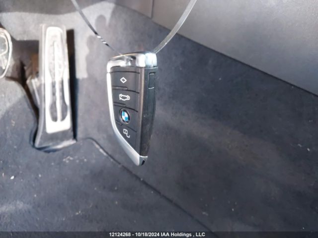 WBA5R7C59KAJ86272 2019 BMW