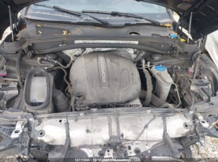 WP1AA2A55JLB13366 2018 PORSCHE
