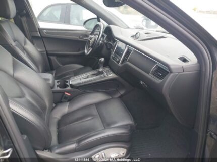 WP1AA2A55JLB13366 2018 PORSCHE