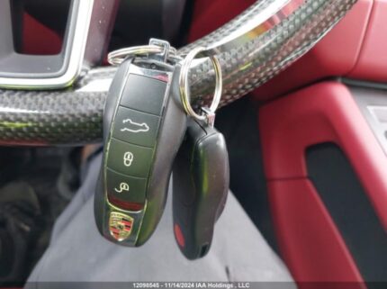 WP1AA2A58HLb80330 2017 PORSCHE