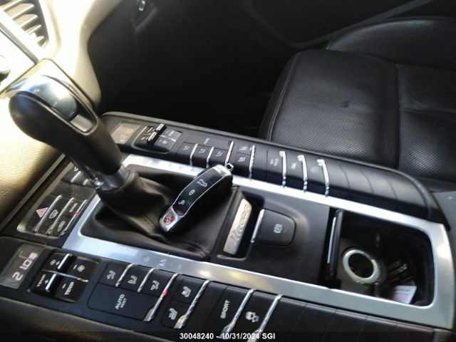WP1AB2A52HLB15955 2017 PORSCHE
