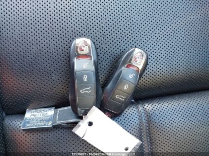 WP1AE2A28HLA70579 2017 PORSCHE