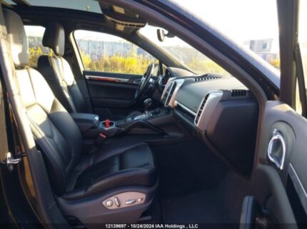 WP1AE2A28HLA70579 2017 PORSCHE