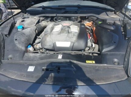 WP1AE2A2XJLA70864 2018 PORSCHE