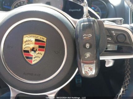 WP1AE2A2XJLA70864 2018 PORSCHE