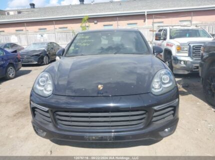 WP1AE2A2XJLA70864 2018 PORSCHE