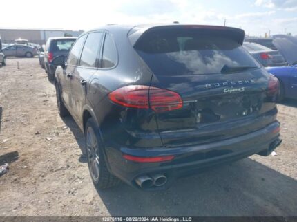 WP1AE2A2XJLA70864 2018 PORSCHE