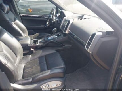 WP1AE2A2XJLA70864 2018 PORSCHE