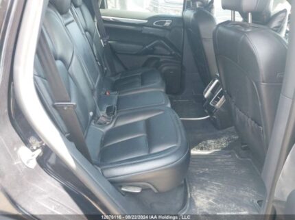 WP1AE2A2XJLA70864 2018 PORSCHE