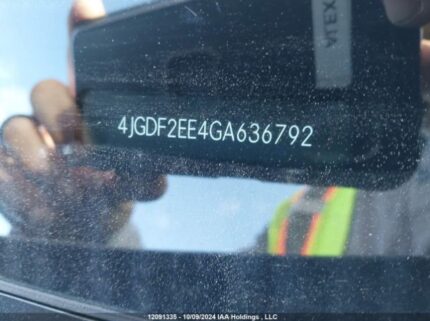 4JGDF2EE4GA636792 2016 MERCEDES-BENZ