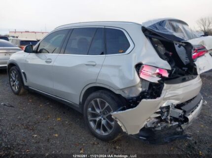 5UX23EU05R9u97951 2024 BMW