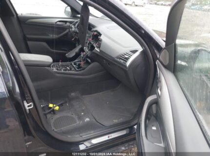 5UX2V1C04M9E58560 2021 BMW