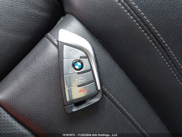 5UXCR6C03M9h83822 2021 BMW