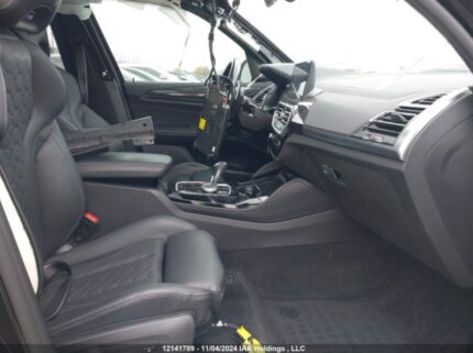 5YM13EC09N9K02253 2022 BMW
