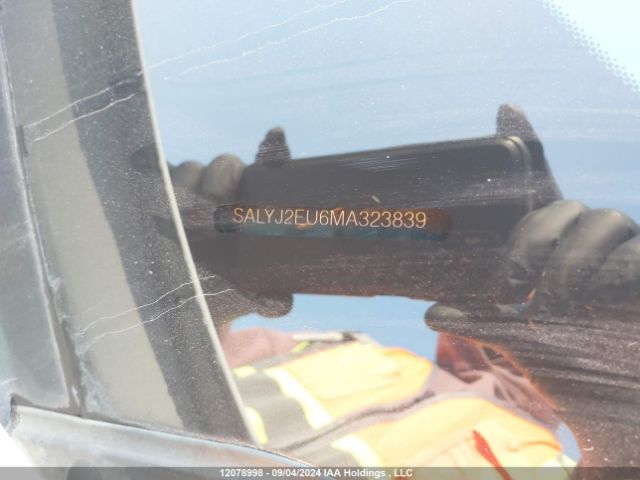 SALYJ2EU6MA323839 2021 LAND ROVER