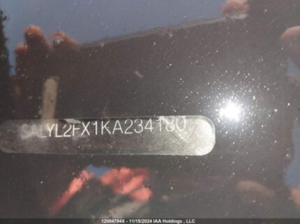 SALYL2FX1KA234180 2019 LAND ROVER