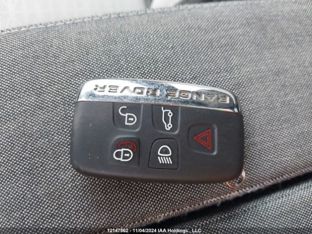 SALYL2FX6KA225849 2019 LAND ROVER