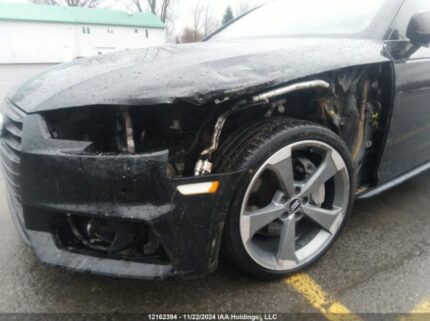 WAUENAF45JA091752 2018 AUDI