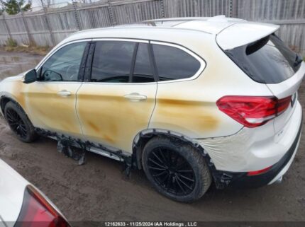 WBXJG9C08N5u61251 2022 BMW