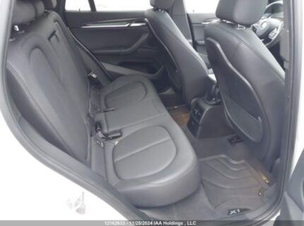 WBXJG9C08N5u61251 2022 BMW