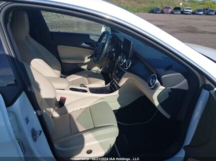 WDDSJ4GB1KN772149 2019 MERCEDES-BENZ