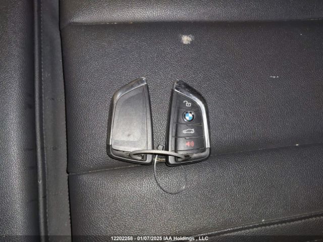 3MW5R7J00M8C00856 2021 BMW