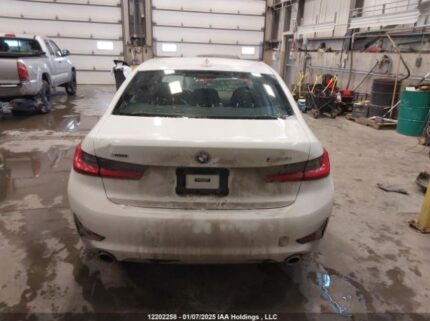 3MW5R7J00M8C00856 2021 BMW