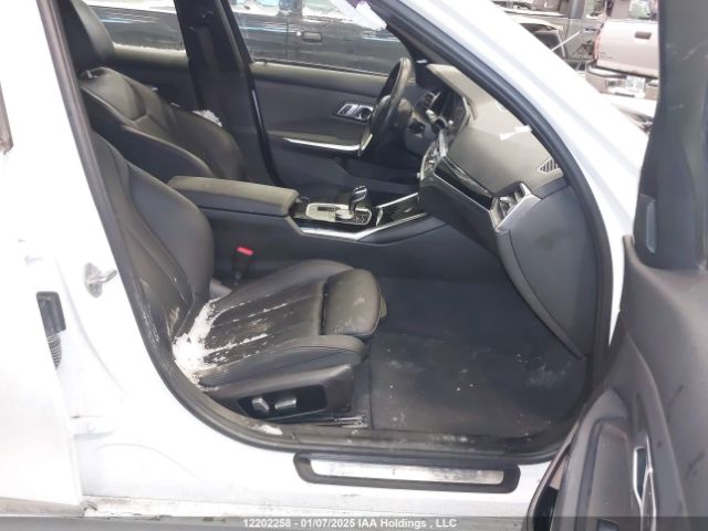 3MW5R7J00M8C00856 2021 BMW