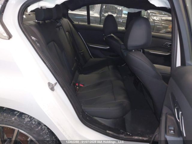 3MW5R7J00M8C00856 2021 BMW