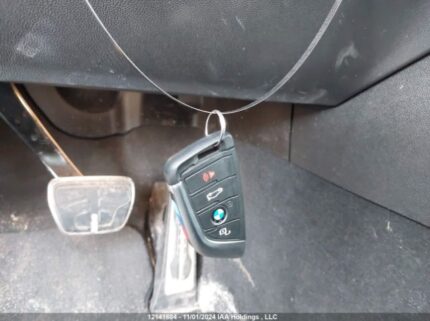 3MW5R7J02M8B81758 2021 BMW