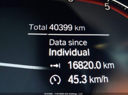 3MW5R7J02M8B81758 2021 BMW